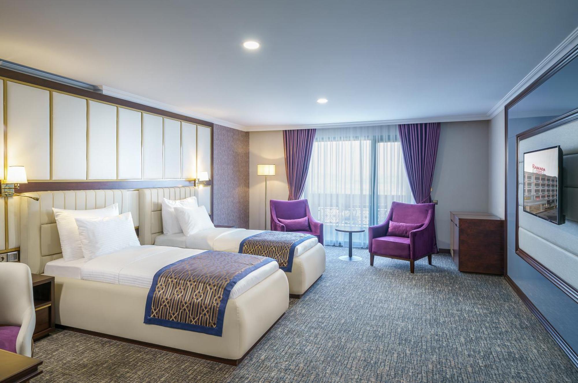 فندق Ramada Plaza By Wyndham سيليفري المظهر الخارجي الصورة