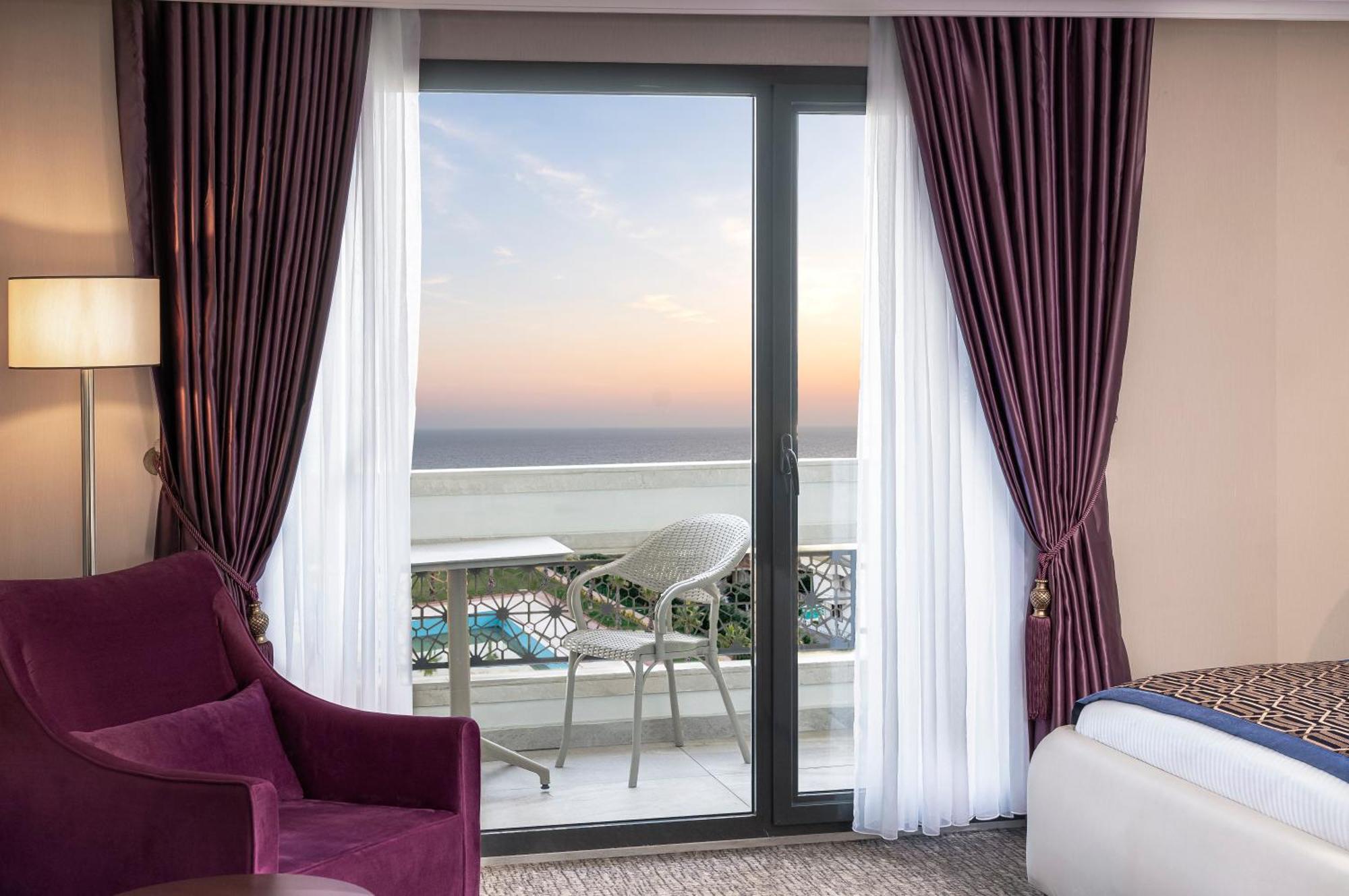 فندق Ramada Plaza By Wyndham سيليفري المظهر الخارجي الصورة